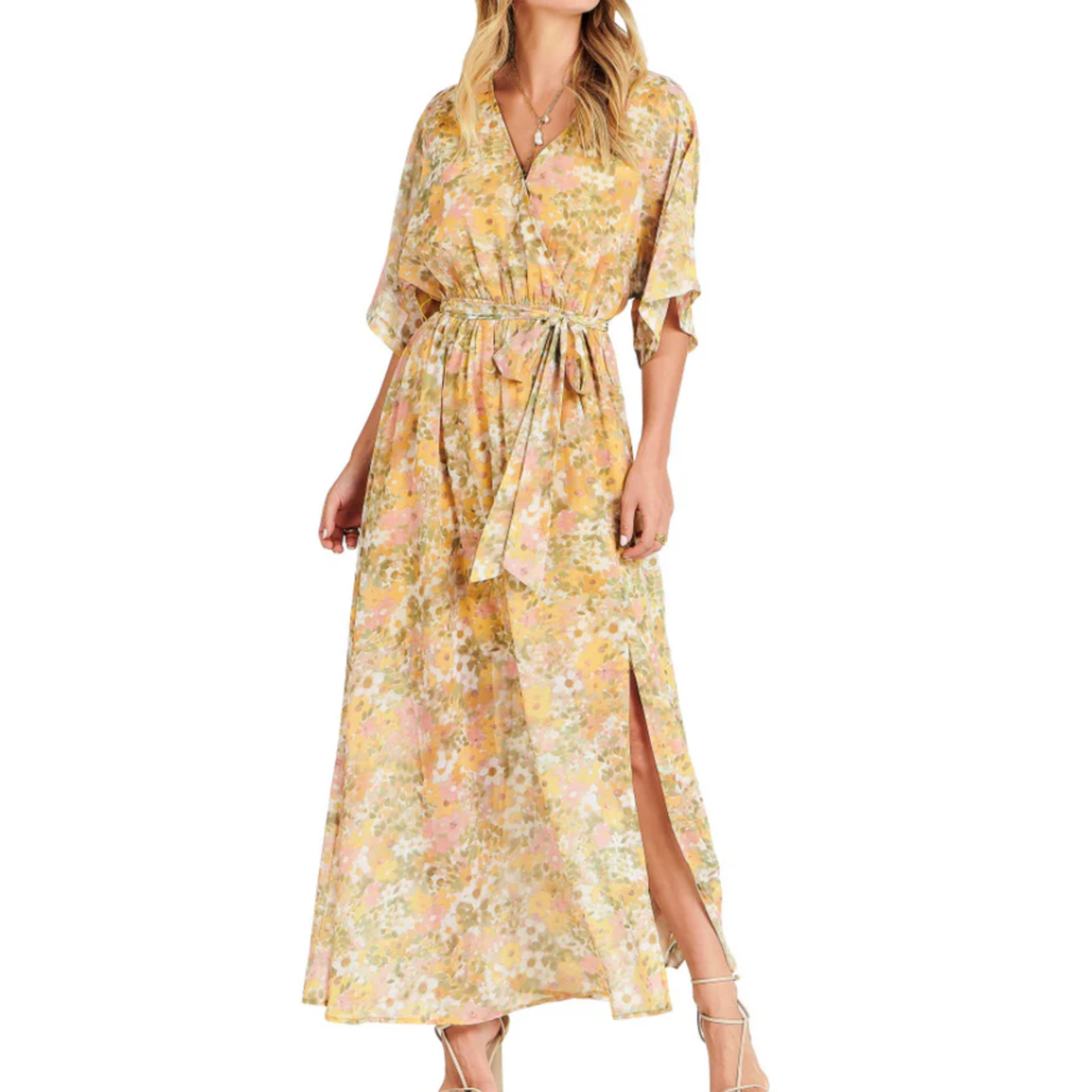 Robe maxi kimono à fleurs — style bohème — vacances d'été