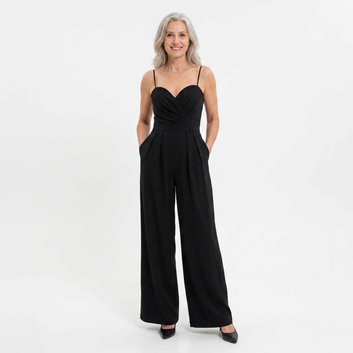 Combinaison femme taille haute — jambes larges et décolleté cœur — soirée