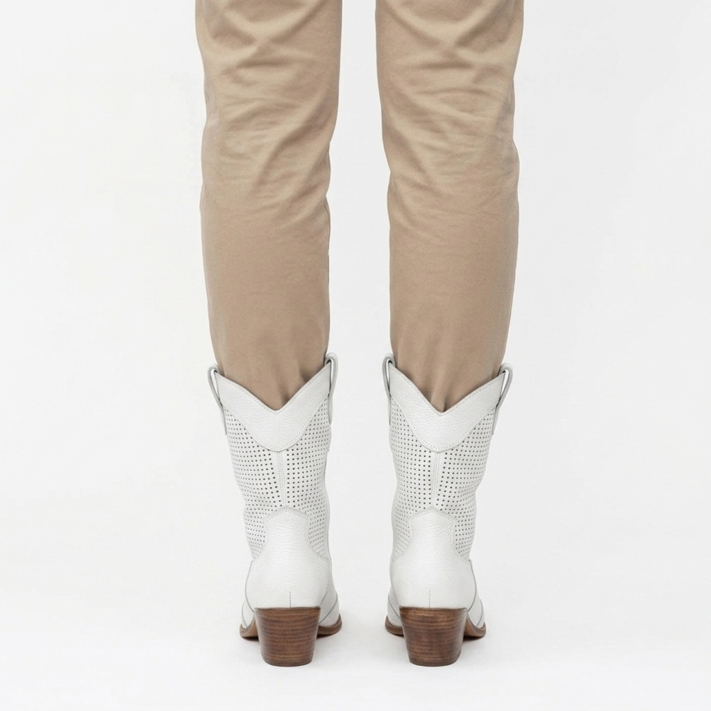 Bottines cowboy femme — en cuir — mi-mollet — usage quotidien