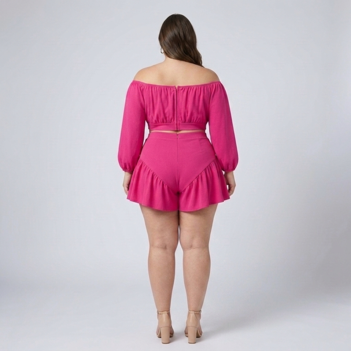 Ensemble grande taille haut épaules dénudées et short à volants
