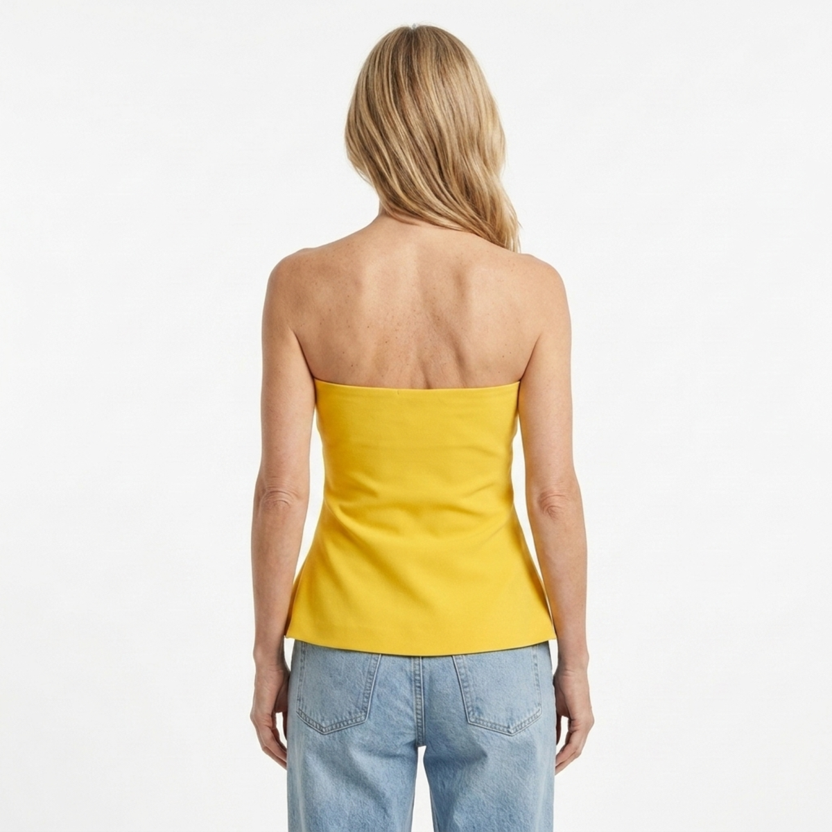Haut court crop top pour femmes en lin — sans bretelles — plage