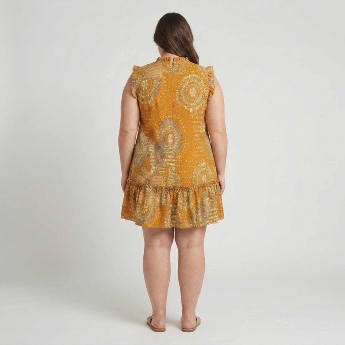 Robe mi-longue grande taille pour femme à col rond et ourlet froncé