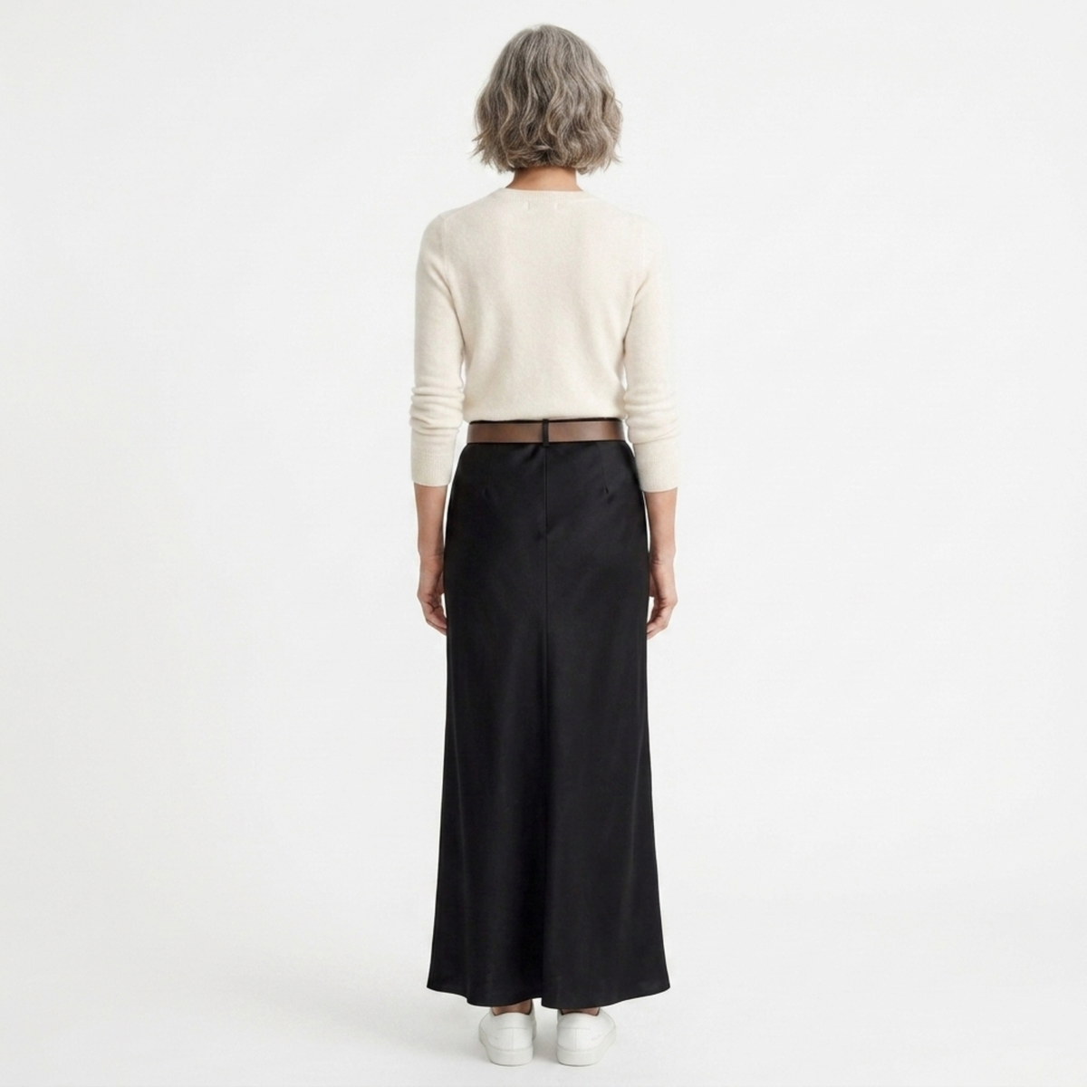Jupe maxi longue satinée — taille haute coupe sirène — tenue de soirée