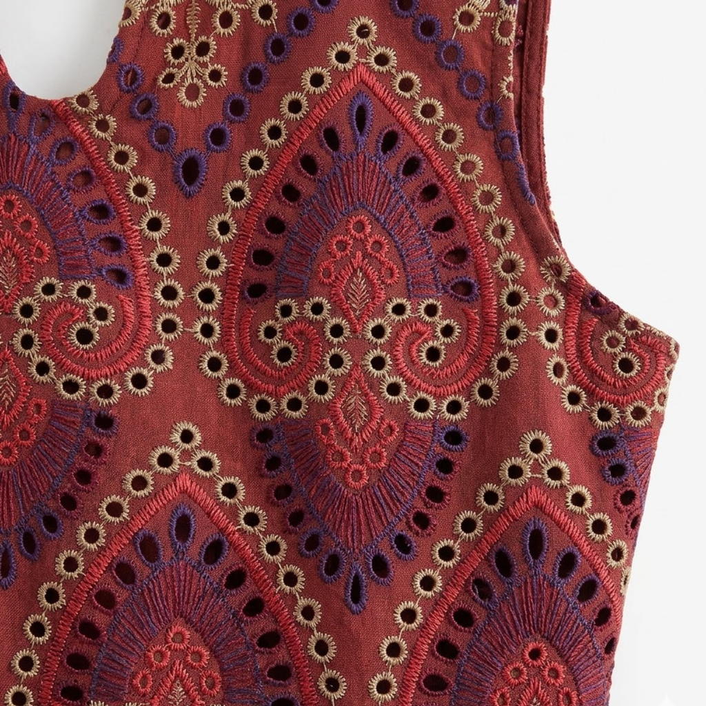 Ensemble Deux Pièces pour Femmes avec Top Sans Manches et Jupe Midi Brodée