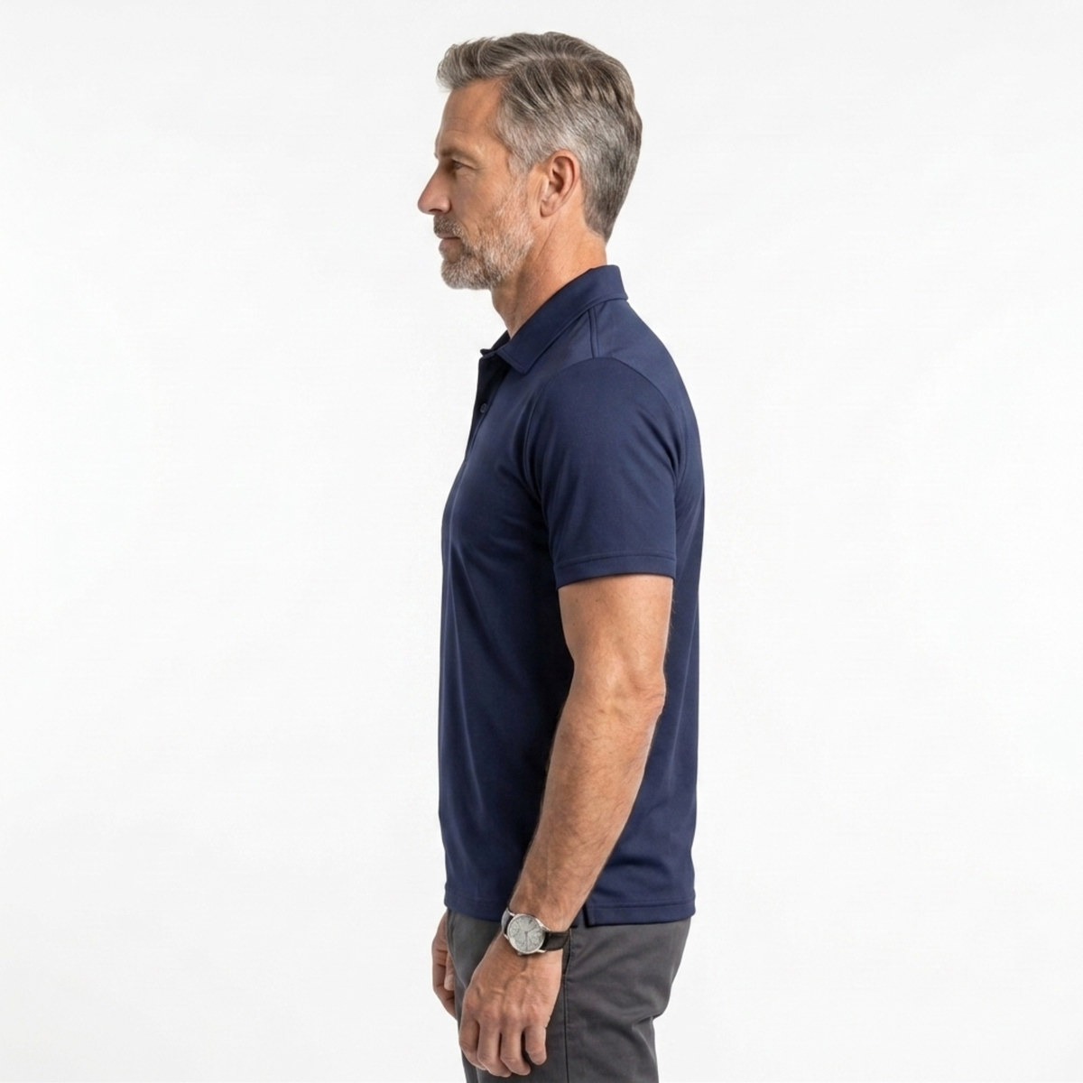 Polo pour homme — tissu technique — coupe ajustée — tenue décontractée