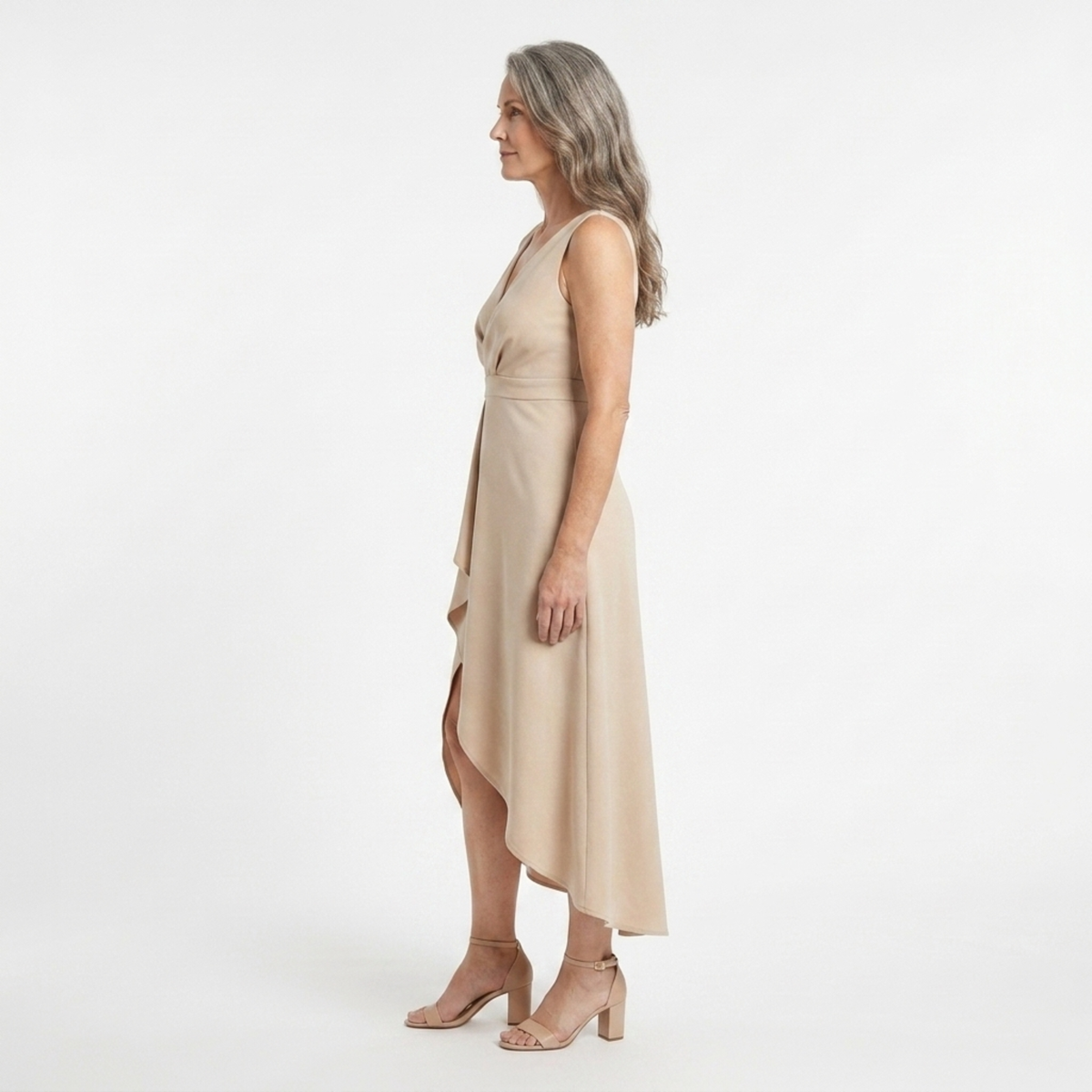 Robe de cocktail mi-longue — décolleté en V et style croisé | occasion spéciale