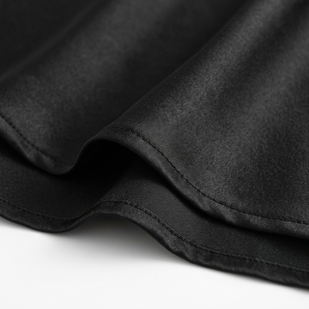 Jupe maxi longue satinée — taille haute coupe sirène — tenue de soirée