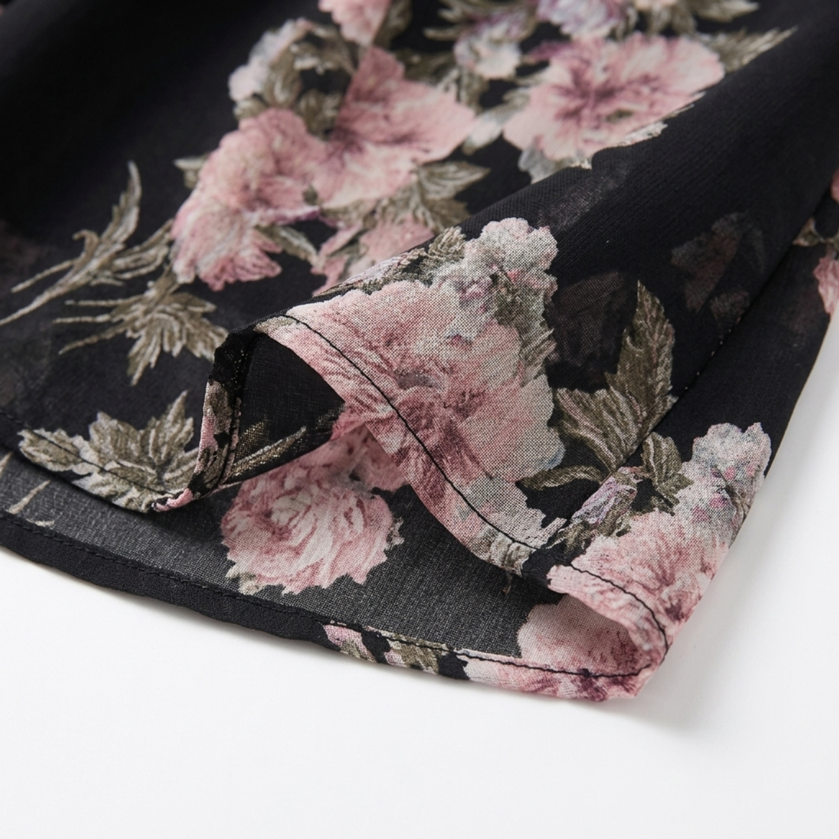 Robe mi-longue grande taille pour femme à col croisé et manches papillon