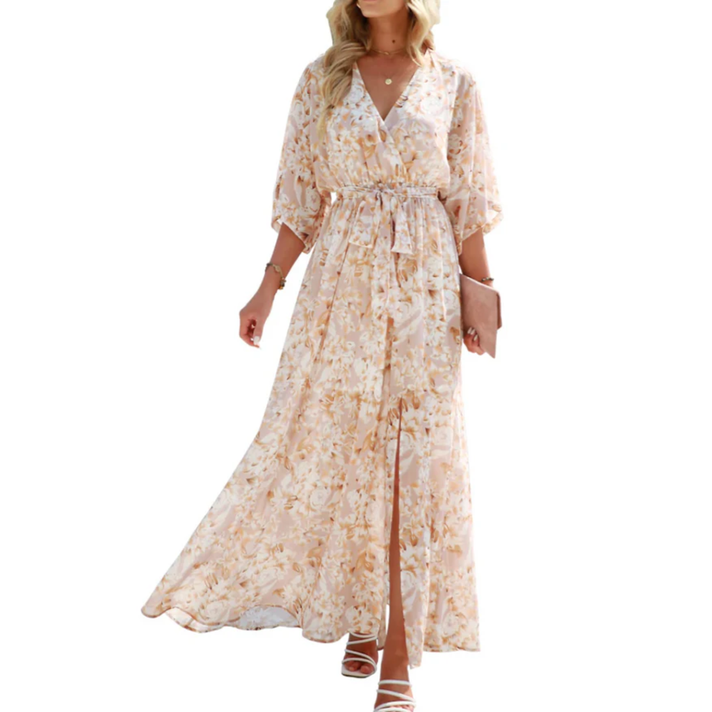 Robe maxi kimono à fleurs — style bohème — vacances d'été