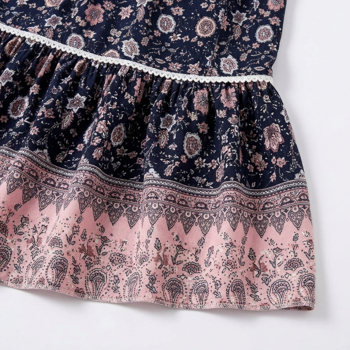 Jupe maxi longue fleurie — taille haute à lacets — tenue de plage