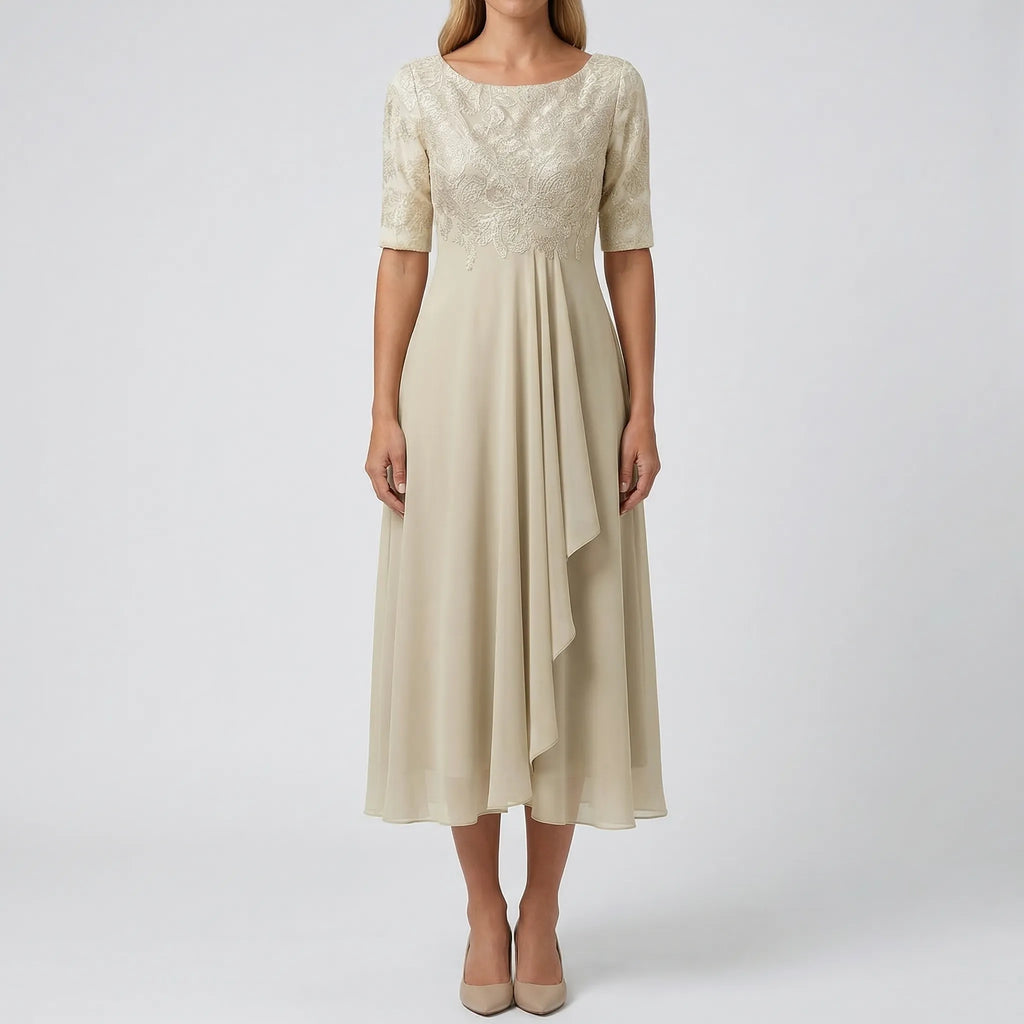 Robe de cocktail pour femme - coupe trapèze et buste en dentelle | soirée