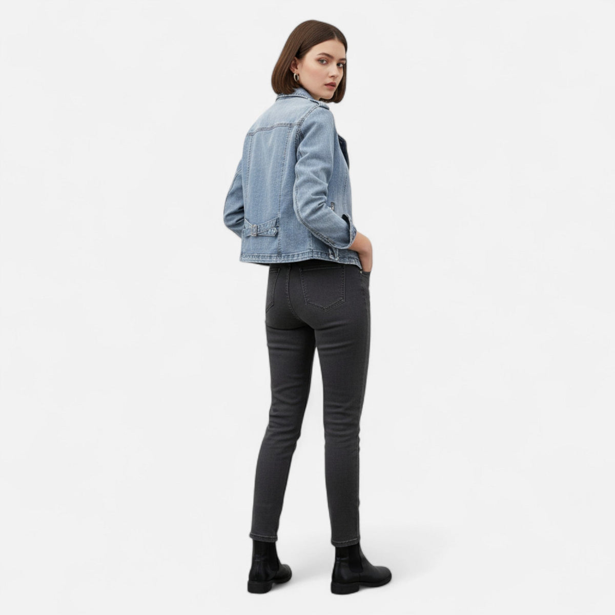 Ancienne Monde | Veste Femme Courte en Denim Bleu Vintage