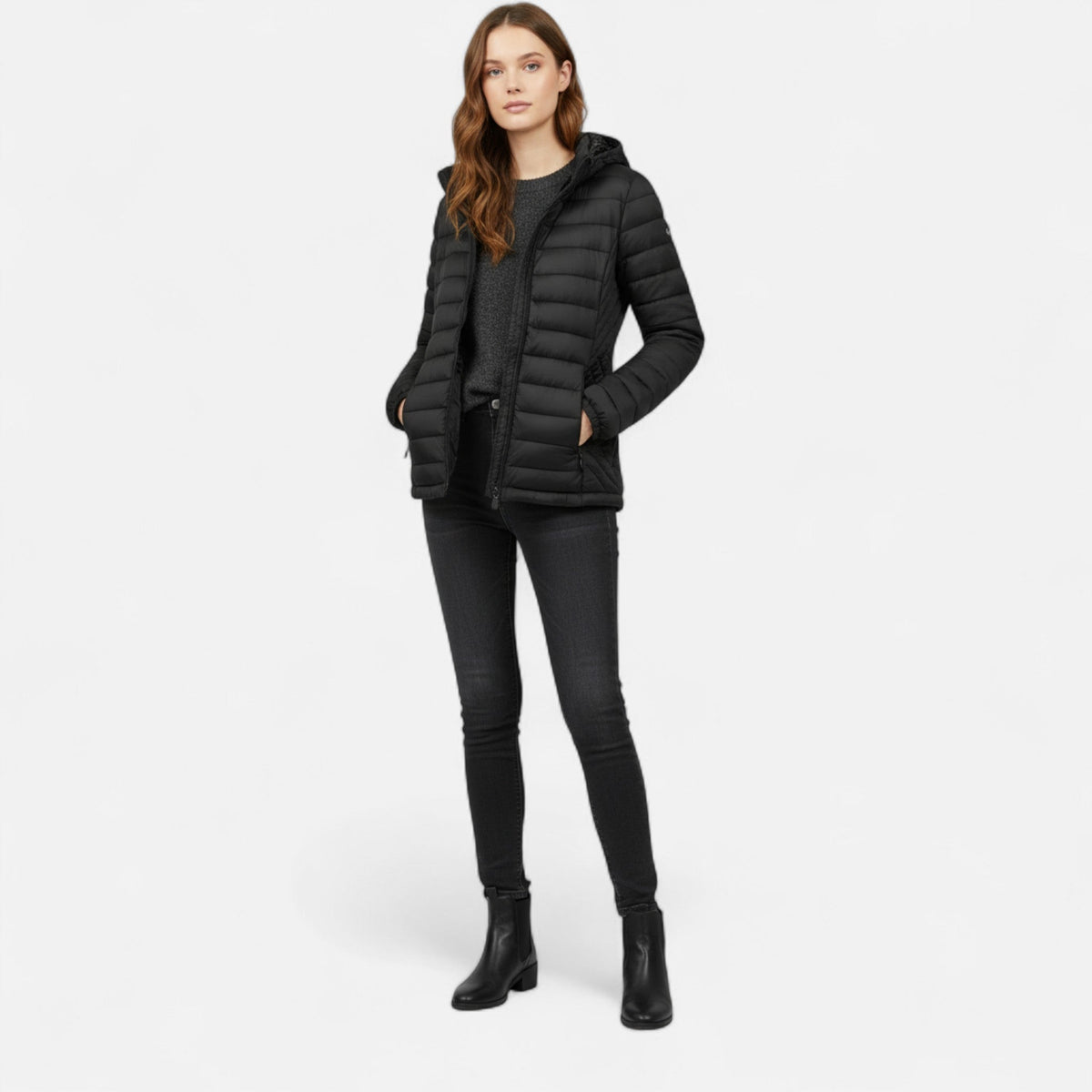 Doudoune en Nylon Femme – Capuche et Poches Latérales Coupe Légère