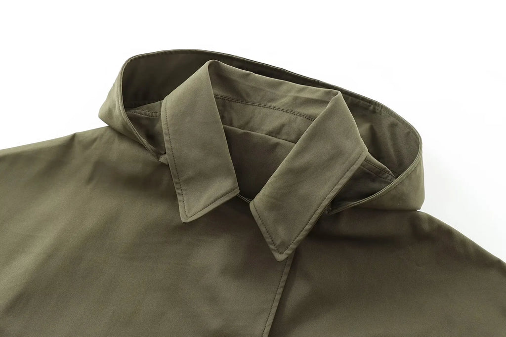 Trench en Polyester Femme – Capuche et Poches Plaquées Coupe Ample Intemporelle