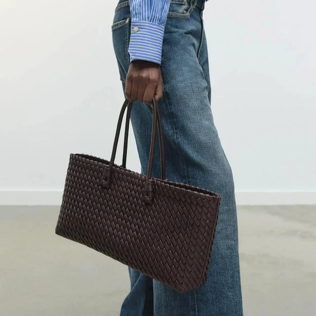 Sac en Cuir Tissé Femme – Poches Zippées et Format Quotidien Intemporel