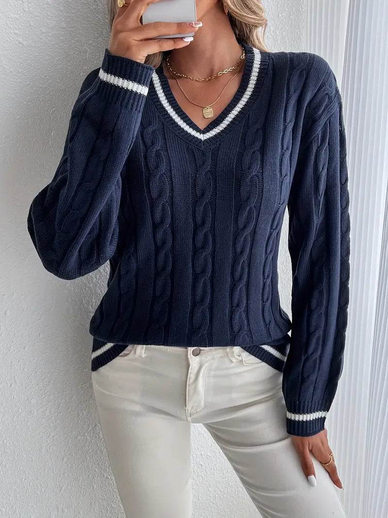 Pull Femme – Bordure Rayée et Coupe Détendue au Charme Intemporel