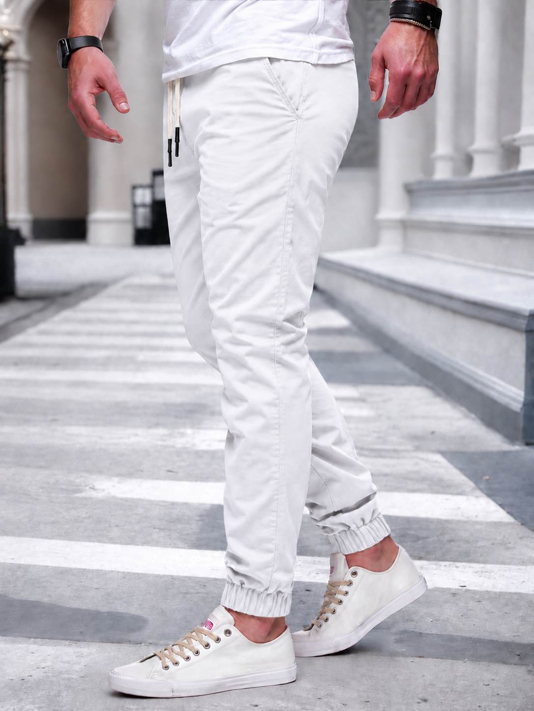 Jogger Cargo Homme – Taille Élastique Poches Latérales Tissu Léger