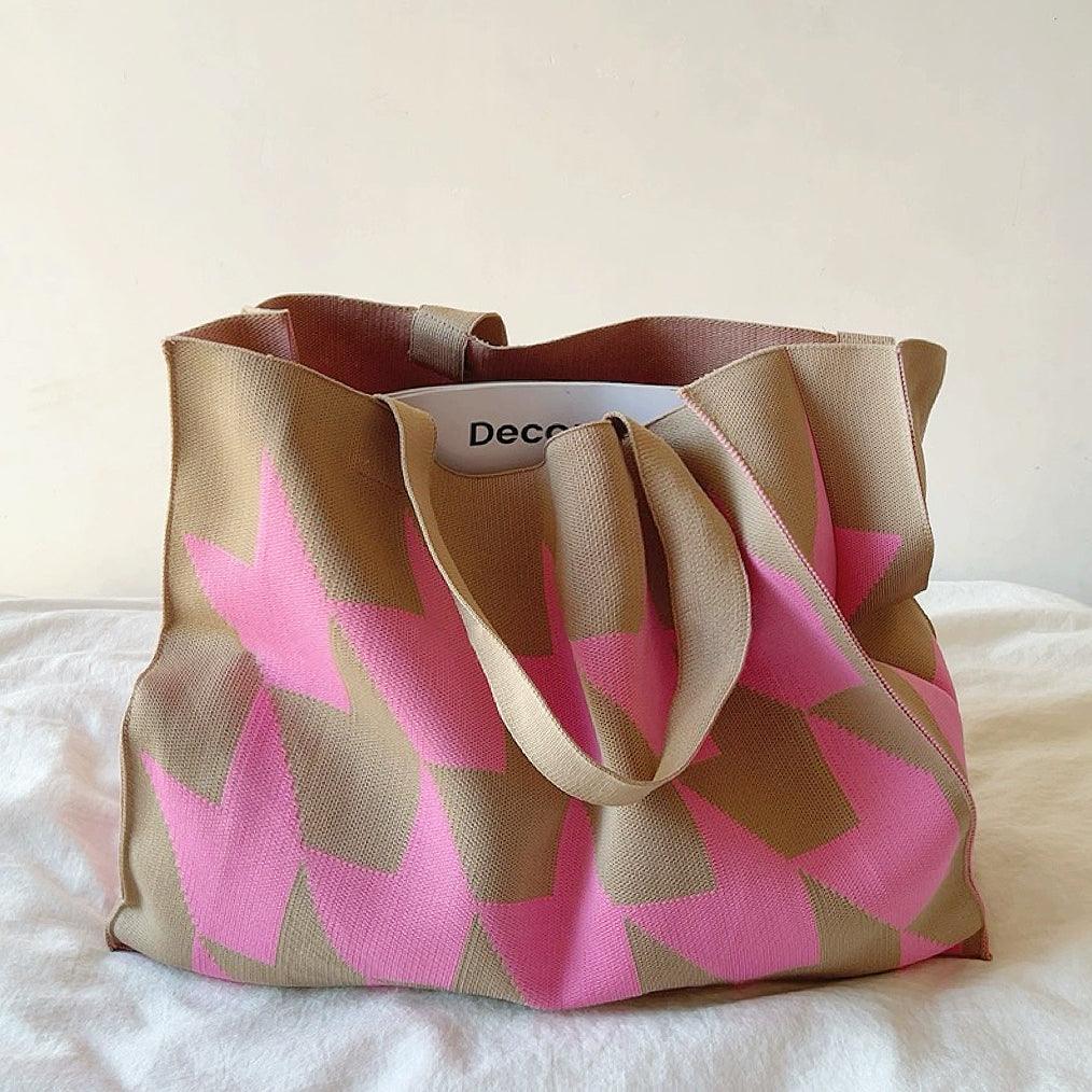 Totebag femme motif géométrique pratique